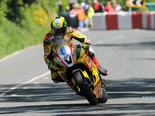 ian hutchinson swan yamaha tt 2012 2