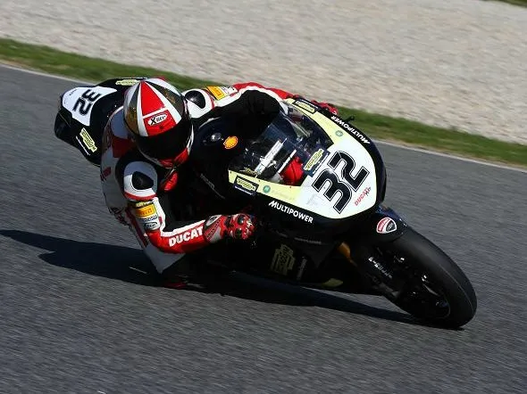 idm ducati hertrampf test 2011 2