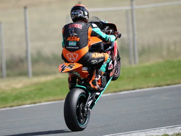 idm ktm post schleiz 2011 2