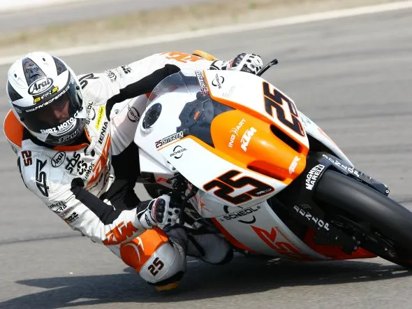 idm superbike race2 nurburgring 2011