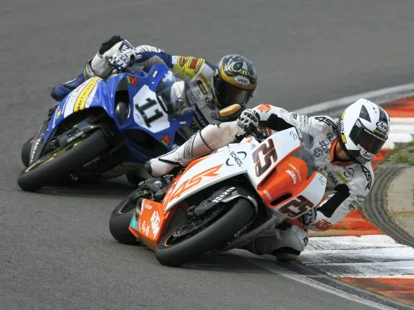 idm superbike smrz vs teuchert nurburgring