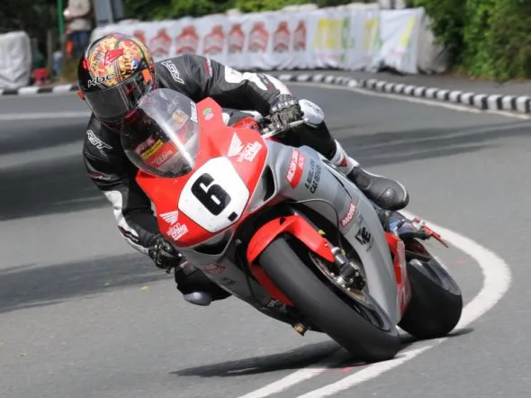 iomtt 2011 wilson craig honda 2