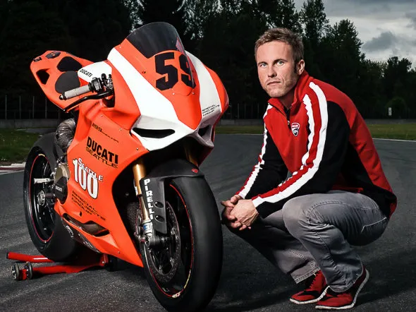 jake holden ducati 1199 2
