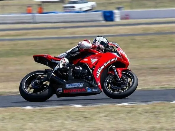 jamie stauffer race1 queensland raceway