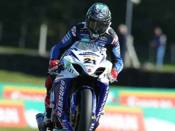 john hopkins pole oulton park qualifiche 2011