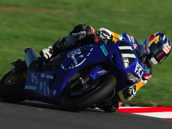 jonathan rea qualifying 8hsuzuka 2010