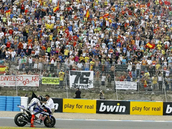 jorge celebrates jerez