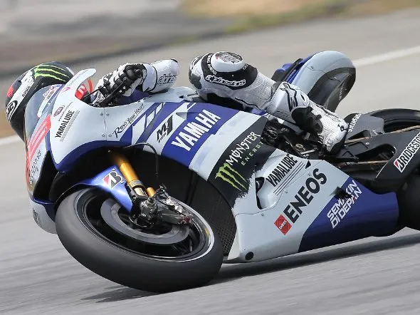 jorge lorenzo day1 test sepang2 2014