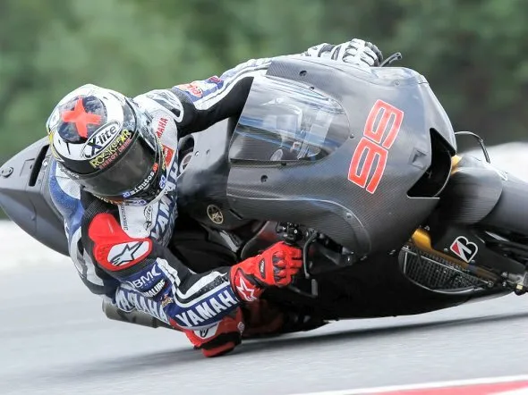 jorge lorenzo yamaha yzr m1 1000cc 2013 test brno