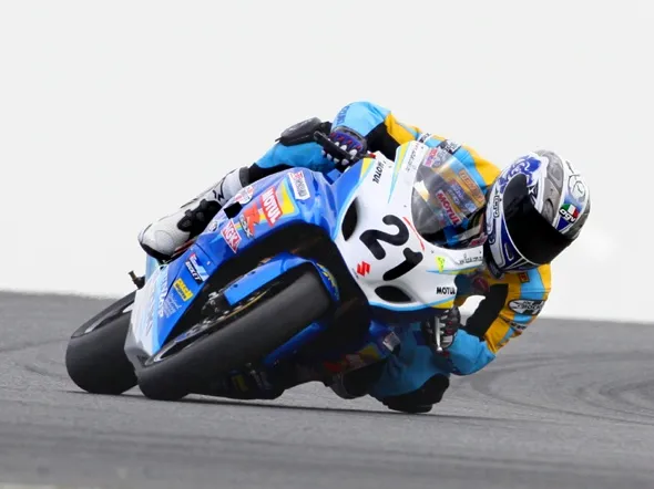 josh waters australian superbike open phillip island