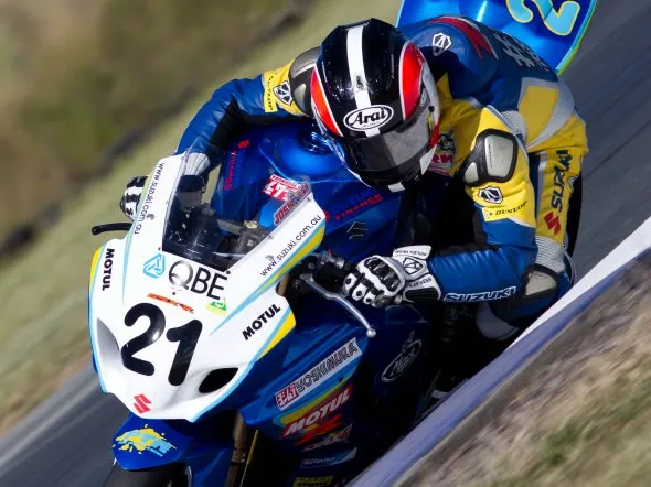 josh waters race2 phillip island 2011