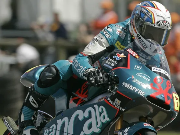 julian simon warm up 125 phillip island