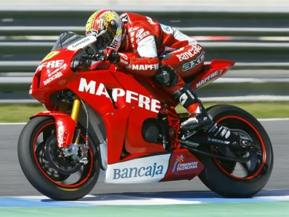 juliansimon rsvmotor testjerez2 moto2