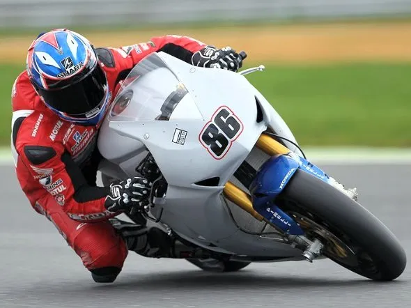 julien da costa test honda superbike bsb