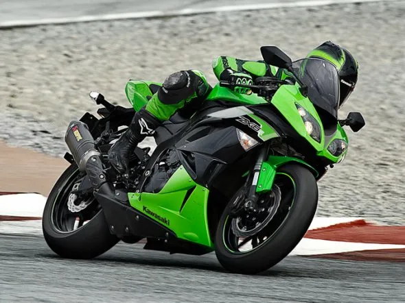 kawasaki ninja zx6r performance 2