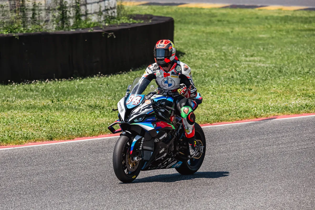 Caso BMW: scoppia la polemica nel CIV Production Bike