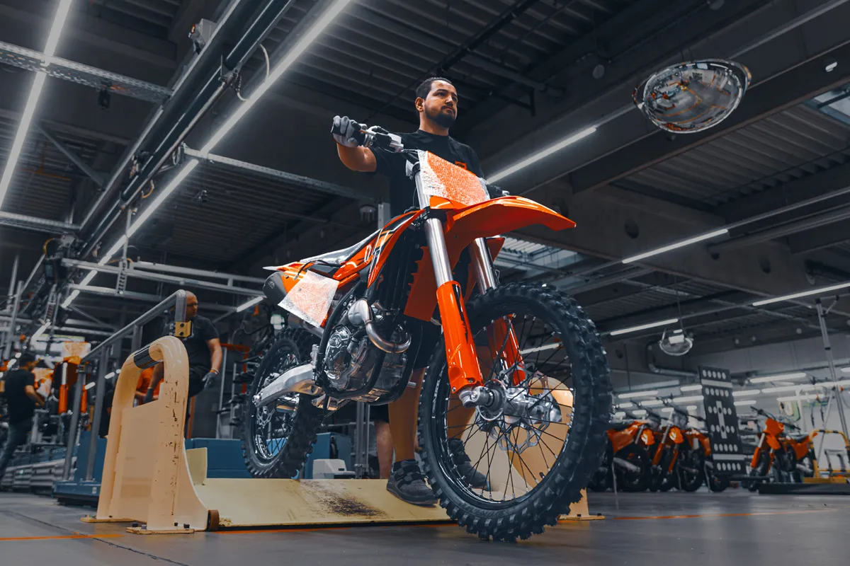 KTM AG, si riparte: riprende la produzione a pieno regime