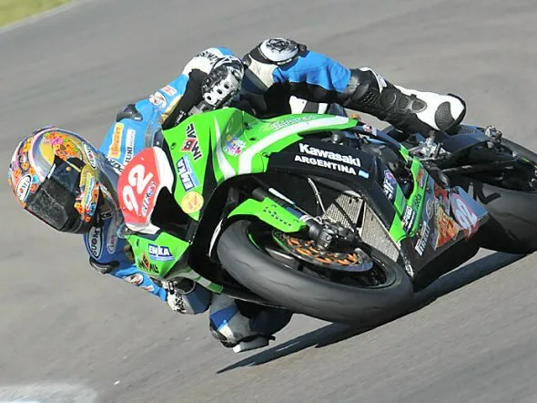 leandro mercado team pedercini stk1000