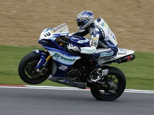 leon camier cadwell park prove 1