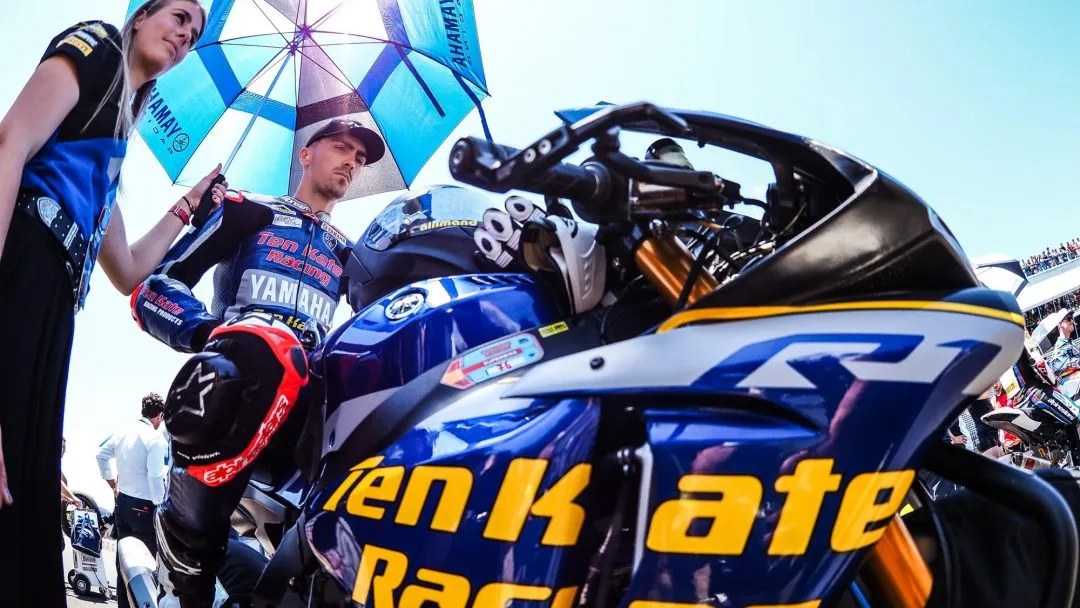 loris baz ten kate yamaha e1573309023188