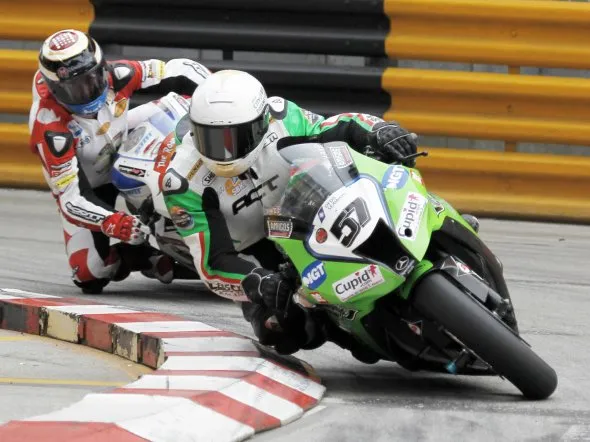 macau gp action2