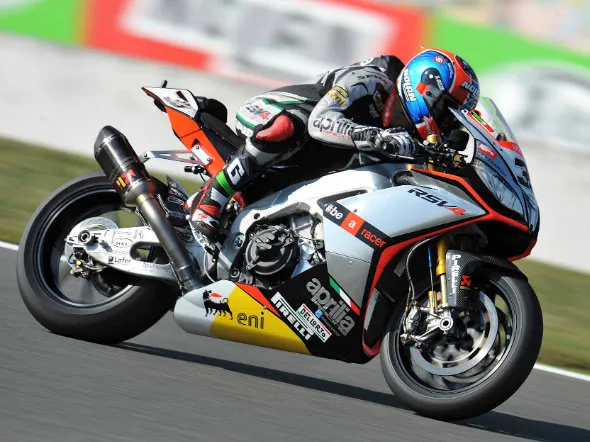 marco melandri magny sbk