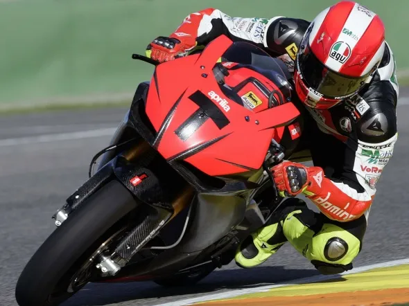 marco simoncelli aprilia rsv4 superbike