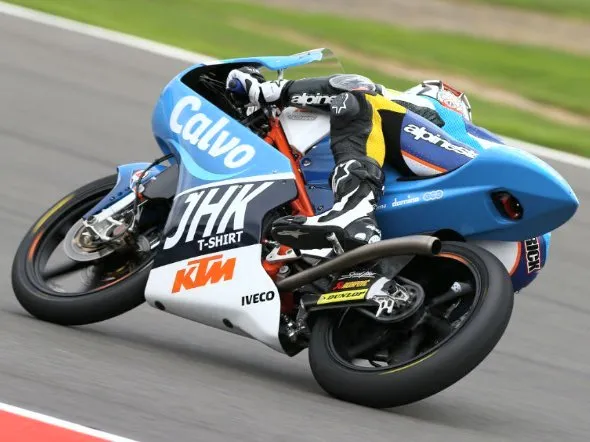 maverick vinales fp1 sepang 2013 1