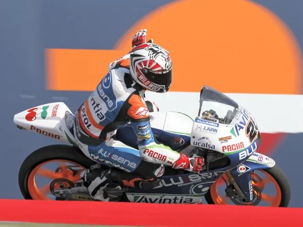 maverick vinales gara barcellona 2012 1