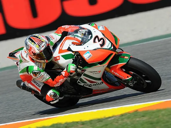 max biaggi aprilia 2011