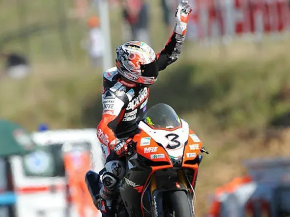 max biaggi sbk brno 2009