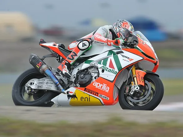 max biaggi superpole miller 2011