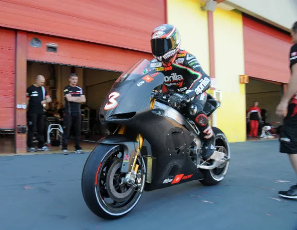 max biaggi test aprilia art motogp 2 mugello 2