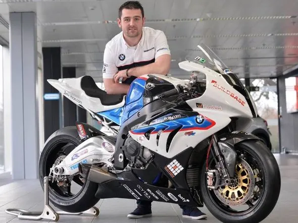 michael dunlop bmw hawk racing tt 2014