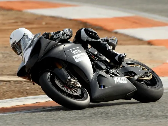 michael laverty r1 test cartagena