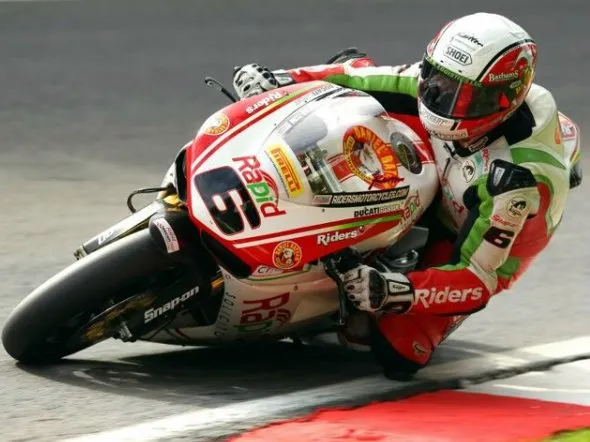 michael rutter cadwell park 2011