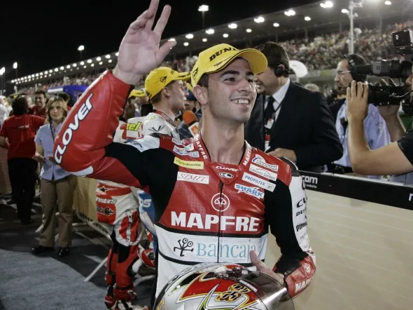 mike di meglio podium losail 2009