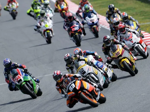 moto2 preview silverstone 2011 1