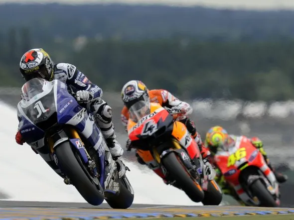 motogp lorenzo dovizioso rossi lemans