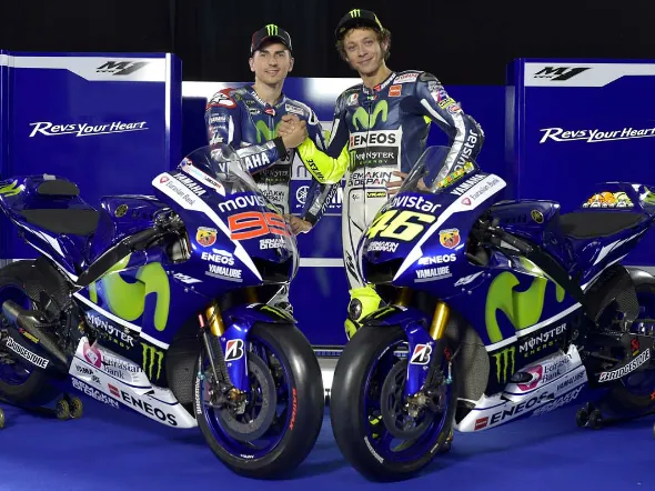 movistar yamaha 2015 1