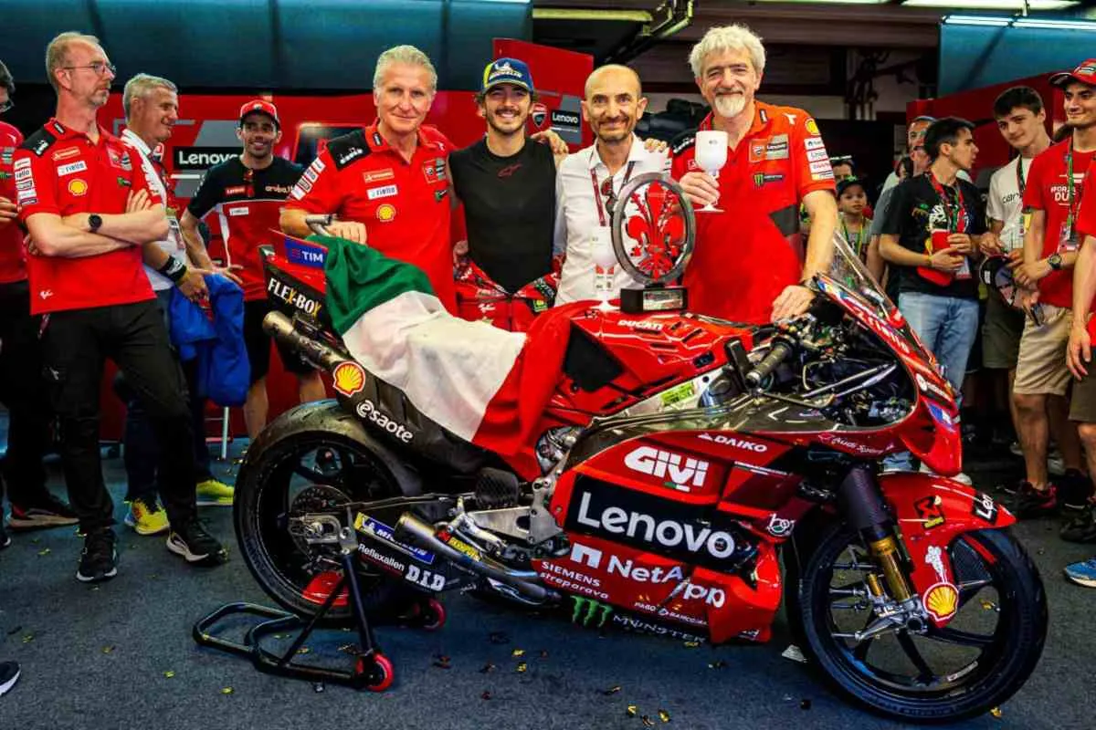 paolo ciabatti e il team ducati