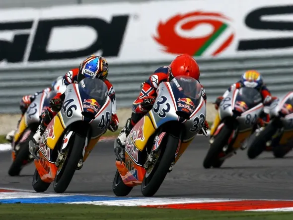 red bull rookies cup battle assen 09