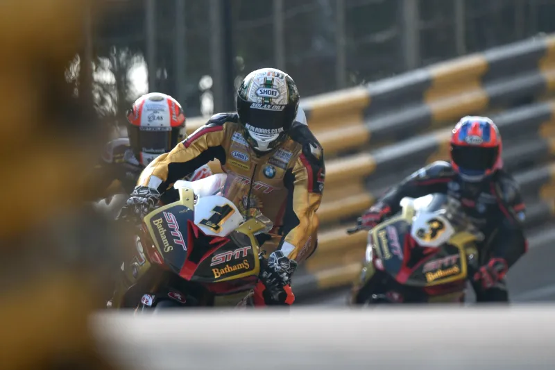 road racing macau gp 2016 hickman easton