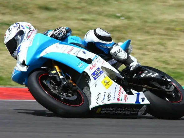 roberto tamburini vallelunga supersport 2011