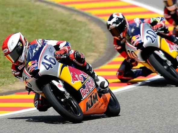 rookies cup hiura scholtz