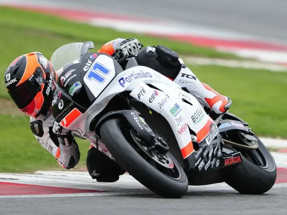 sam lowes prove1 nurburgring