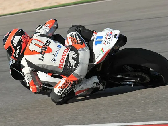 sam lowes prove2 portimao 2011