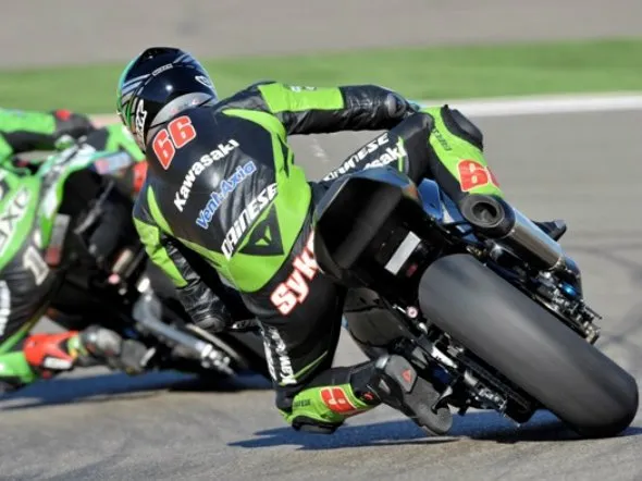 sbk kawasaki test aragon 2011