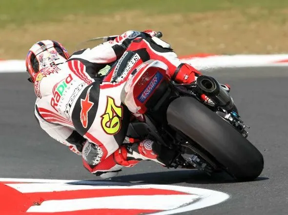 shane byrne qualifying silverstone 200
