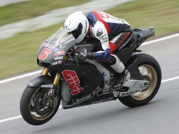 stefan bradl lcr rc213v sepang
